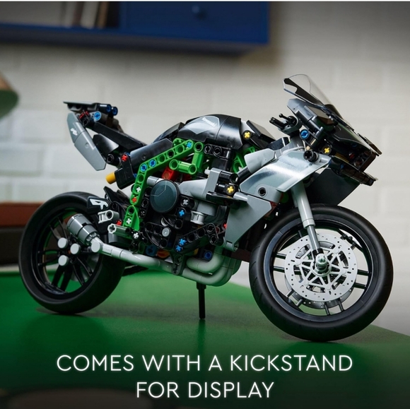 LEGO Technic Kawasaki Ninja H2R Motorcycle - Picture 4 of 5
